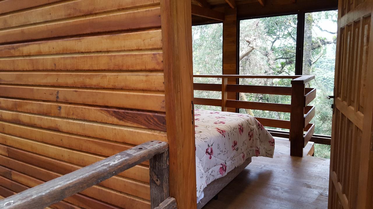 Chale Dos Tucanos- Parede De Vidro Com Linda Vista Campos do Jordao Exterior photo